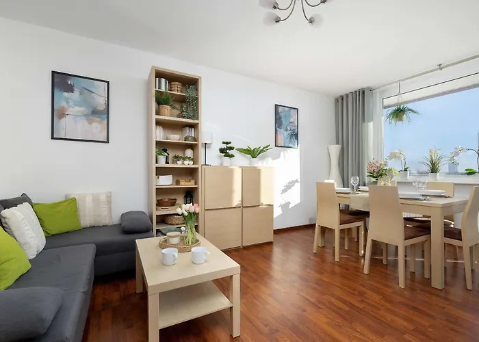 Apartament Functional & Cozy With Balcony And Workspace By Renters *