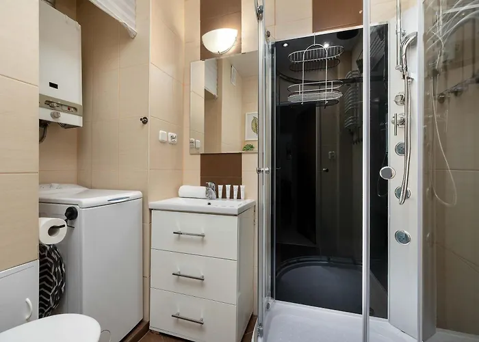 Apartament Functional & Cozy With Balcony And Workspace By Renters